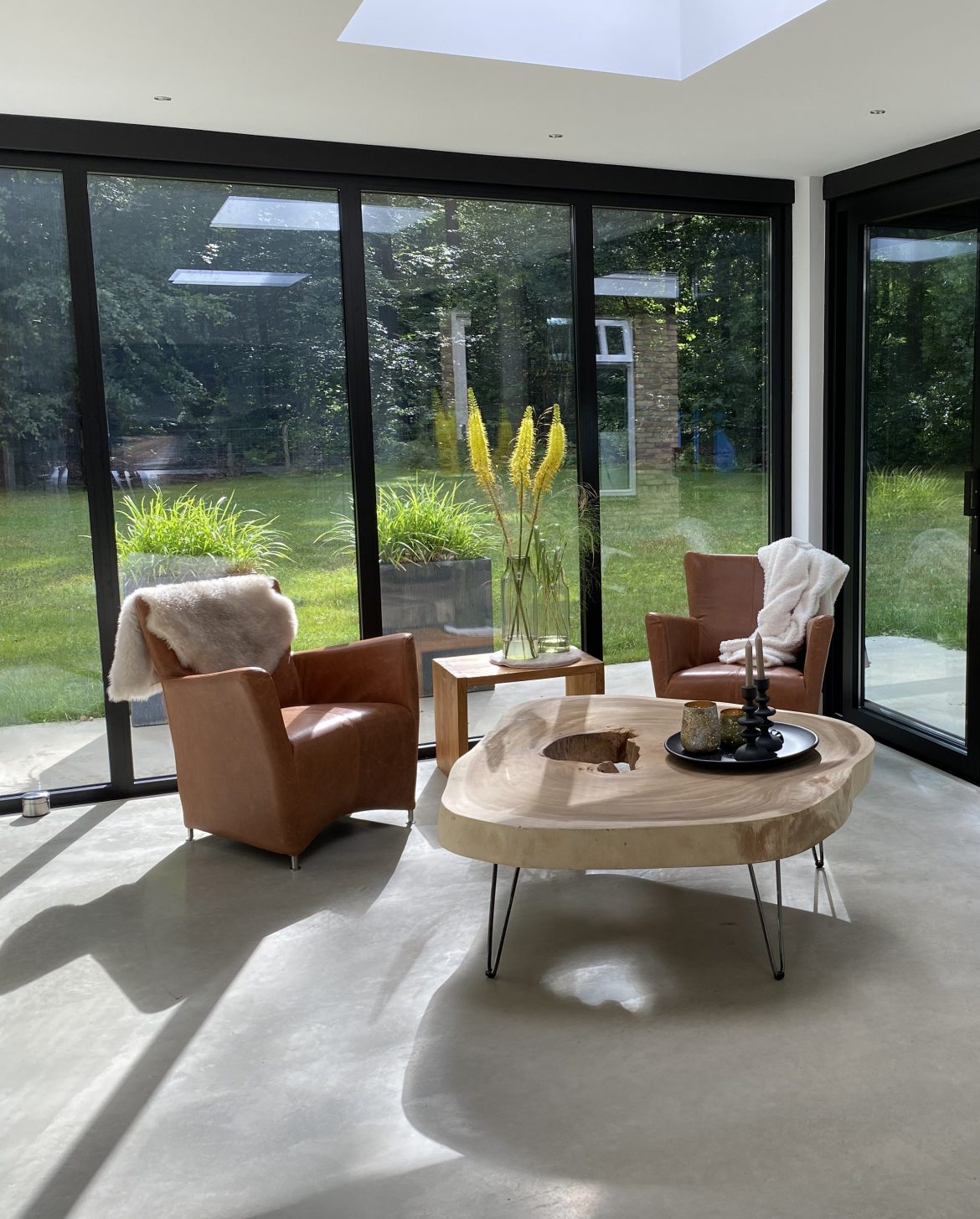 Shop een XL Boomstamtafel bij Puurteak.nl