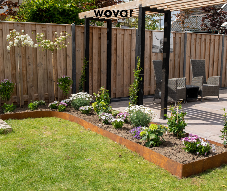 Welke attributen zijn onmisbaar bij het tuinieren?