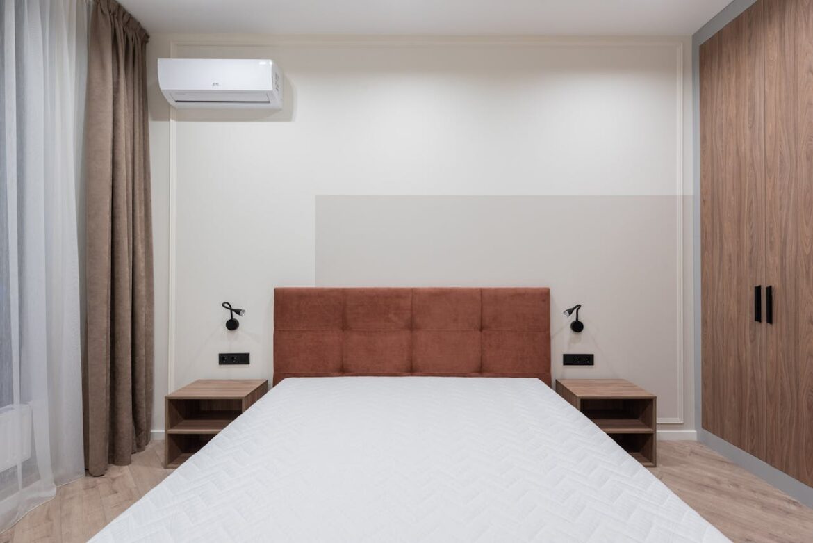 Airco plaatsen op de slaapkamer: hier moet je op letten Waar airco plaatsen slaapkamer