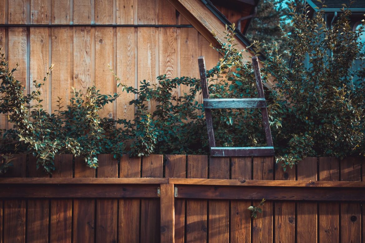 De juiste schutting kiezen voor jouw tuin De juiste schutting kiezen voor jouw tuin