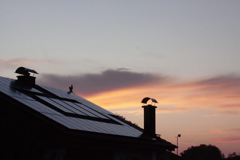 Haal meer uit je zonnepanelen met een thuisbatterij Haal meer uit je zonnepanelen met een thuisbatterij
