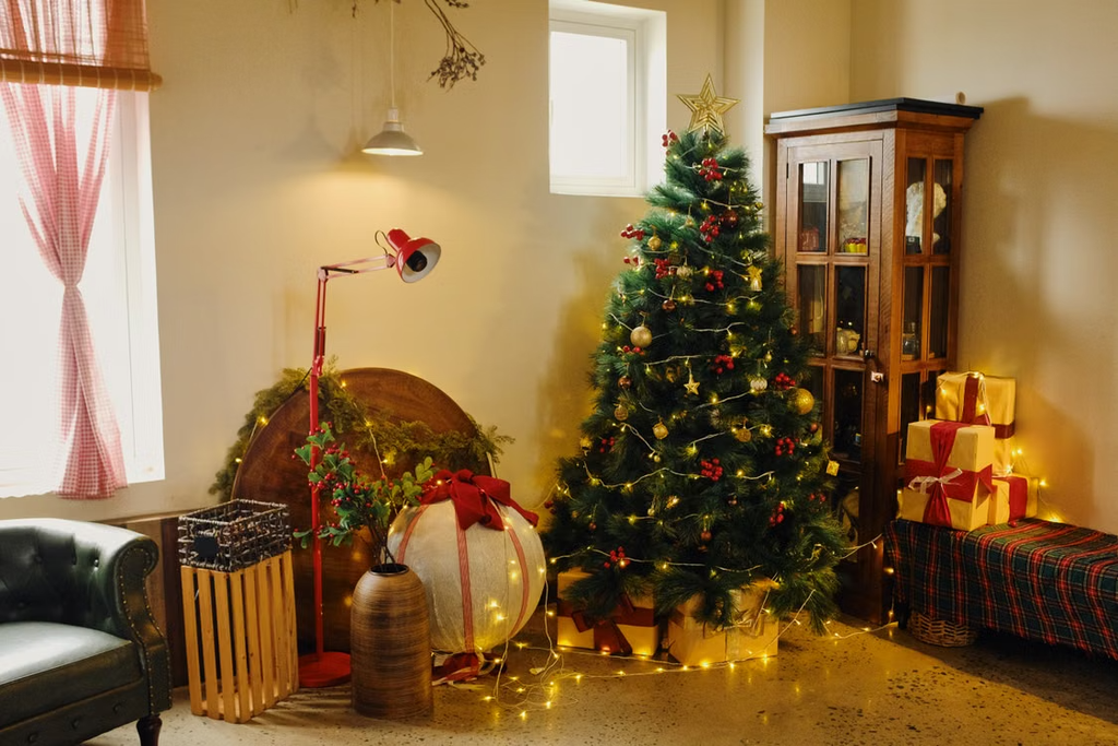 Kunstkerstboom kiezen: welke maat past in jouw woonkamer? Kunstkerstboom kiezen: welke maat past in jouw woonkamer?